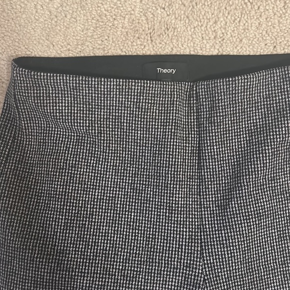 Theory leggings - Picture 2 of 3